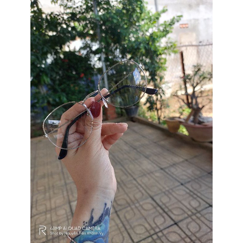 Kính sale còn ít | BigBuy360 - bigbuy360.vn