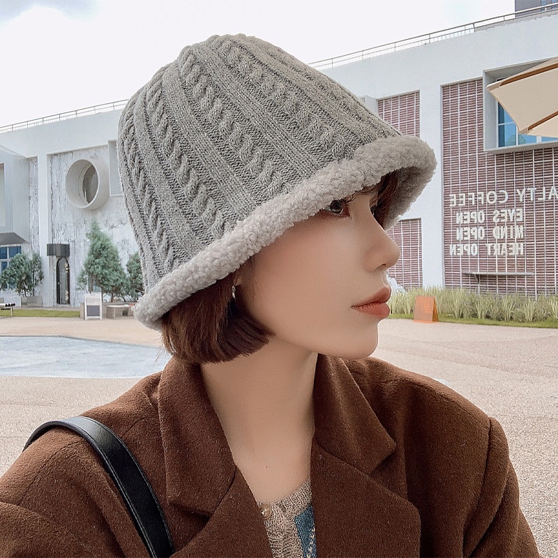 Mũ len tai bèo hai mặt thời trang mùa đông cho nữ