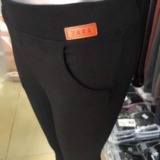 Combo 10 chiếc quần zara sll tại kho kimthu nguyen rồi khách nhé
mùa đông phài có em này mặc mới ấm .