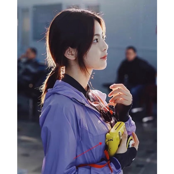 Máy chụp ảnh lấy ngay fujifilm instax mini 9 x bduck bản giới hạn