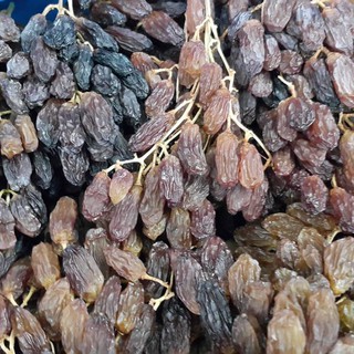 Nho khô nguyên cành không hạt Vila Premium Australia Cluster 1kg