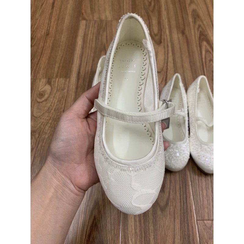 Combo kđr và giầy trắng đính cườm cho bé gái