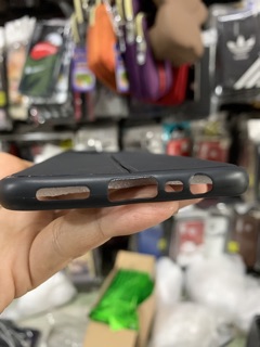 Ốp lưng Realme C11 dẻo đen kiểu da