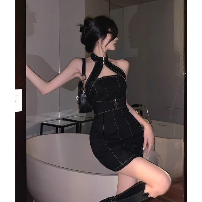 Đầm body ngắn cổ yếm cut out cá tính hở lưng hàng thiết kế