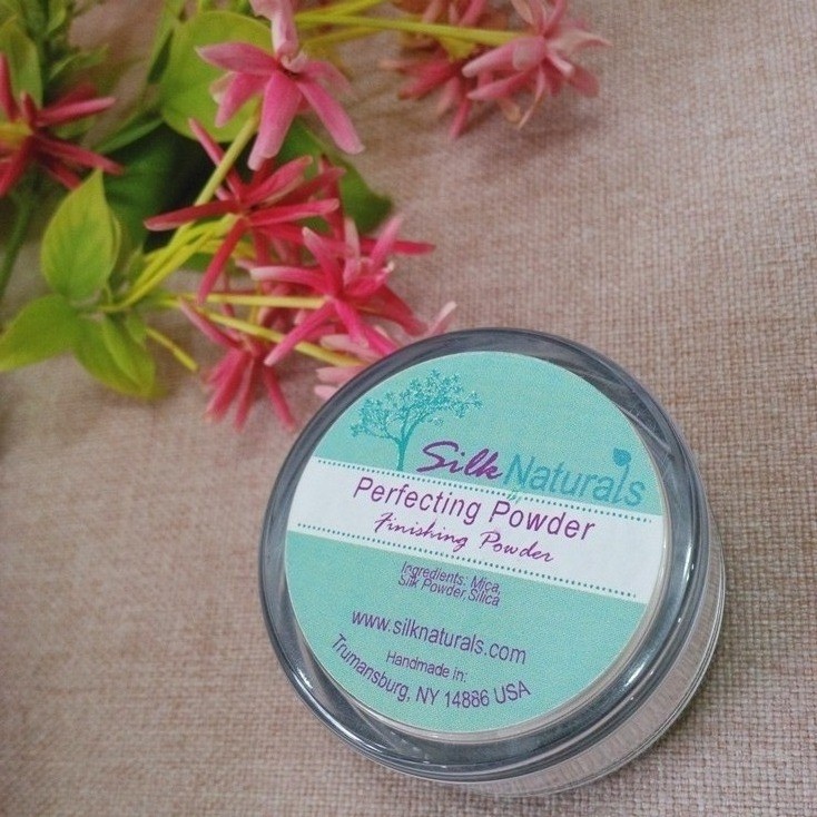 Phấn Phủ Khoáng Perfecting Powder Finishing Powder Fullsize Silk Naturals