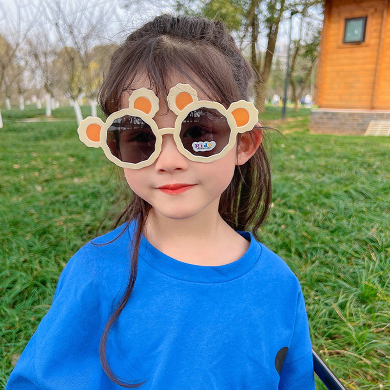 Kính Mát Họa Tiết Hoạt Hình Dễ Thương Cho Bé