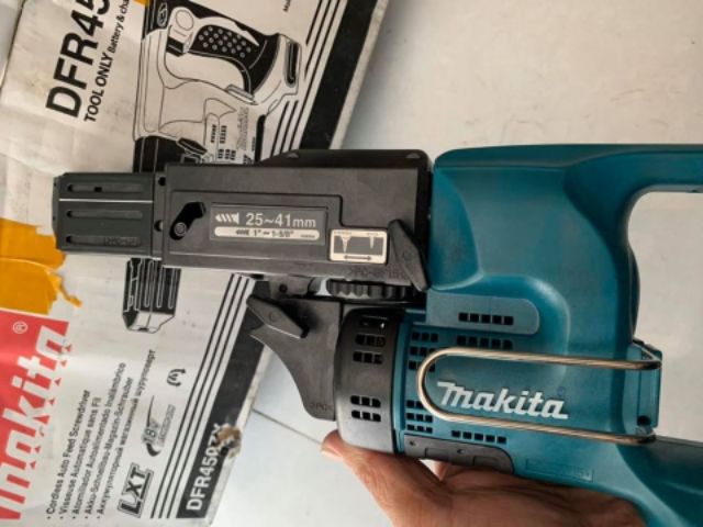 Máy bắn vít thạch cao Makita 18v