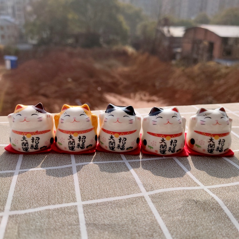 (Hàng Sẳn TP.HCM) Gốm Sứ trang tri xe hơi,phòng khách, Búp bê may mắn Nhật Bản Daruma, Mèo thần tài Maneki Neko.