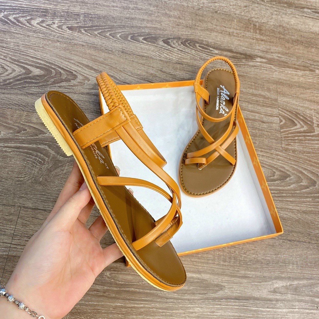 Sandal chiến binh nữ đế bằng kiểu xỏ ngón dép quai hậu đi học đi chơi xinh xắn mẫu mới 2022