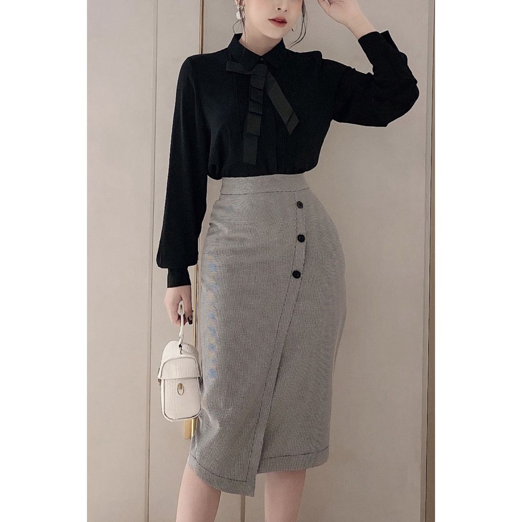 Chân váy vạt lệch 3 cúc JBA0687 92Wear | BigBuy360 - bigbuy360.vn