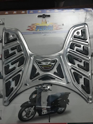 Thảm lót để chân inox cho xe sh mode 2013 đến 2019