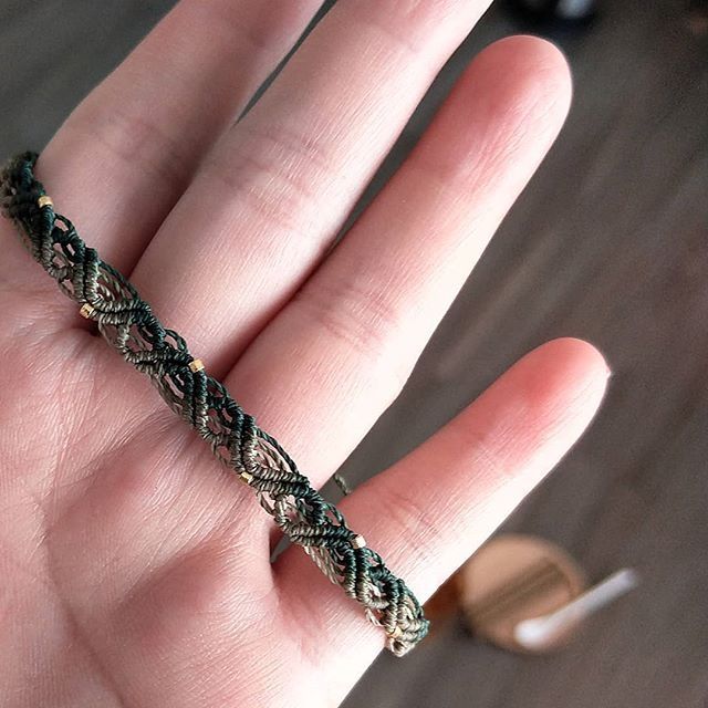 Vòng tay Ombre Macrame