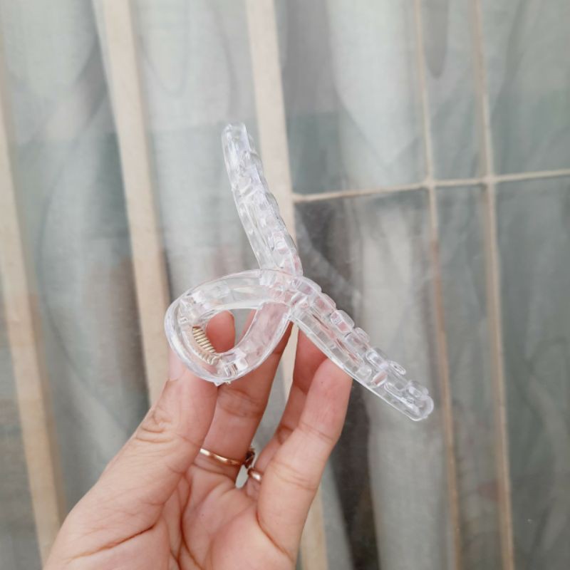 Kẹp càng cua trong suốt Size nhỏ 7cm/trung 9cm