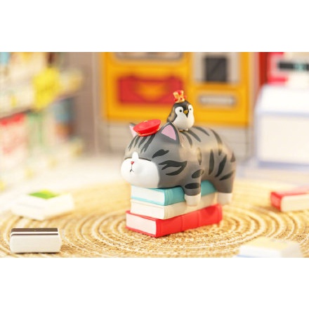 Đồ Chơi Nghệ Thuật pop mart popmart wu huang Và bazaar Màu Đen Hàng Ngày