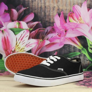 Giày Van Classic Vải canvas Nữ Màu Đen Trắng