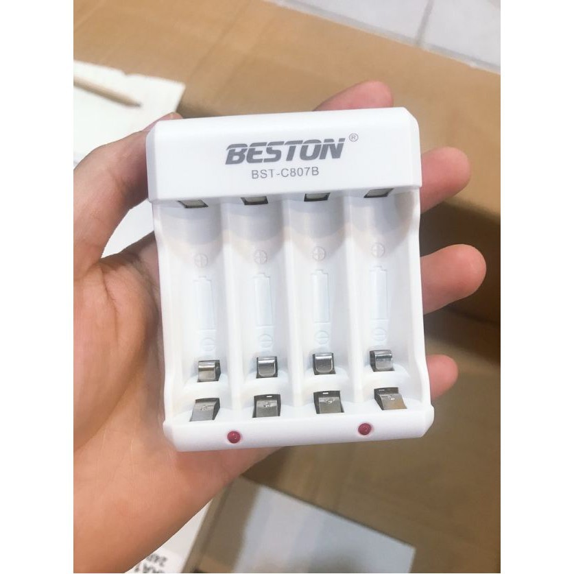 Đế Sạc charger Pin Beston C807B - Sạc cho pin tiểu  AA AAA   lắp MIC micro máy đo huyết áp thiết bị dùng pin sạc