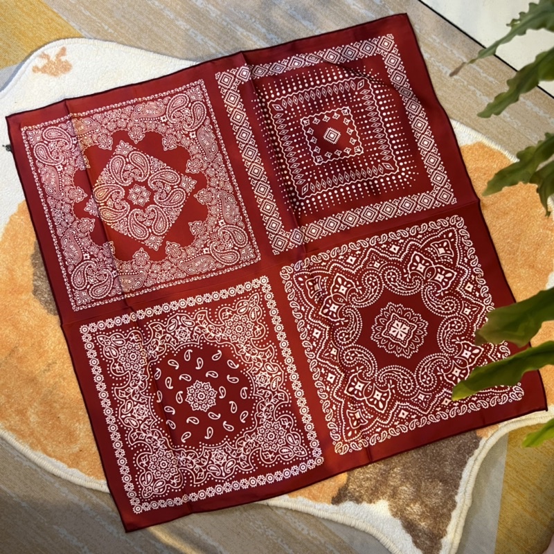 Khăn bandana in hoa văn size 53x53cm