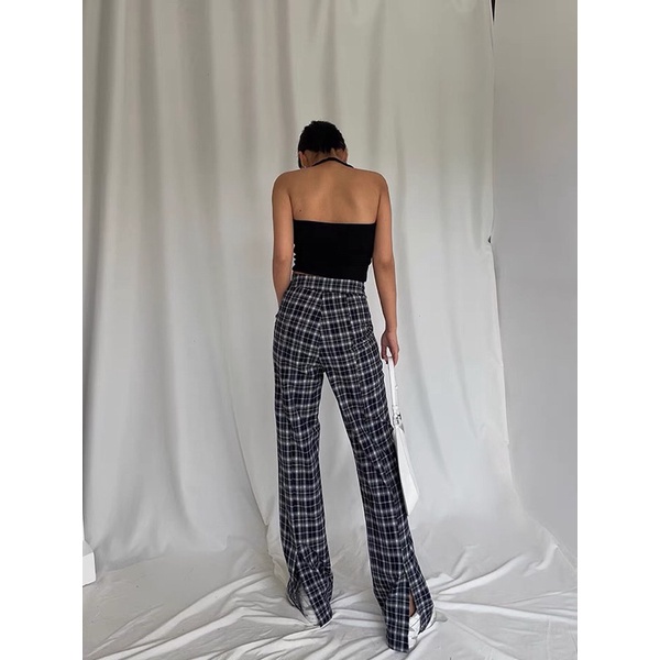 Áo crop cổ yếm trendy 55k/áo (từ 2c)