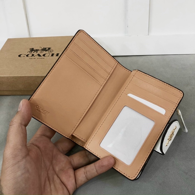Sẵn 🌟 Ví Coach hoạ tiết khắc Laser C4768