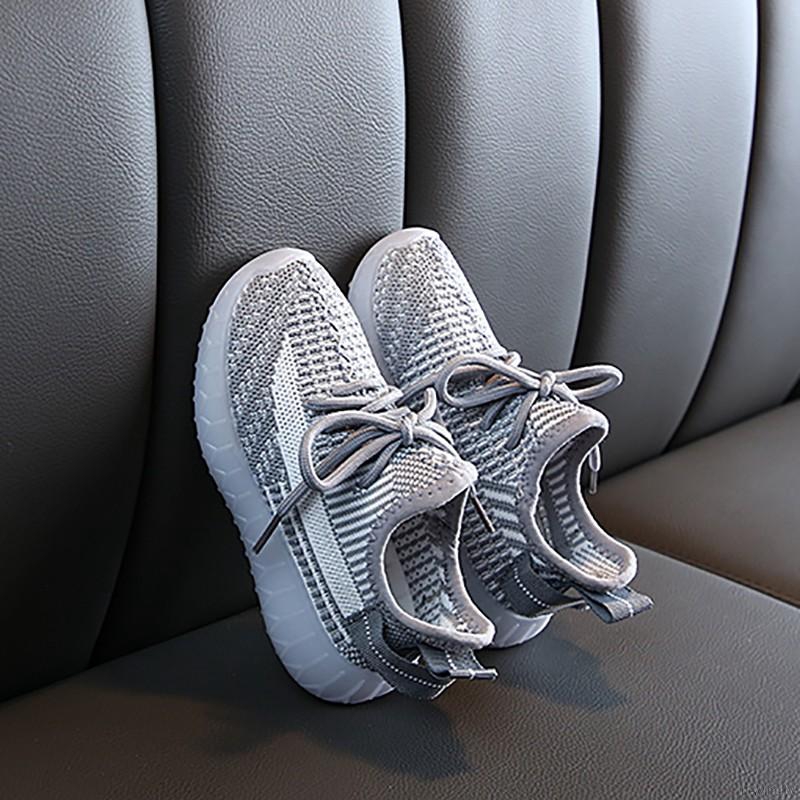 Giày thể thao thoáng khí chống trượt phong cách Hàn Quốc dành cho các bé