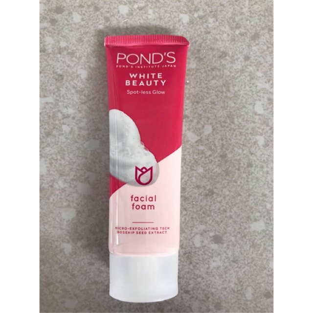 Sữa rửa mặt sáng da Pond's White Beauty (50g)