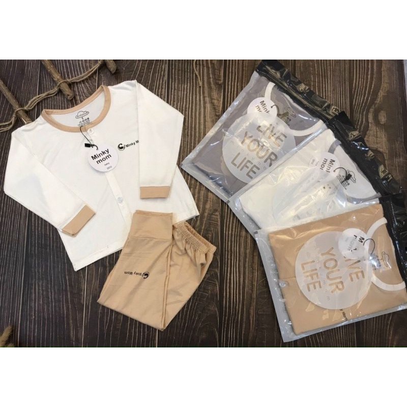 49.[HCM] Bộ quần áo sơ sinh, quần dài tay dài, nút gài. Thun lạnh cotton Minky mom chính phẩm vải Sài Gòn.