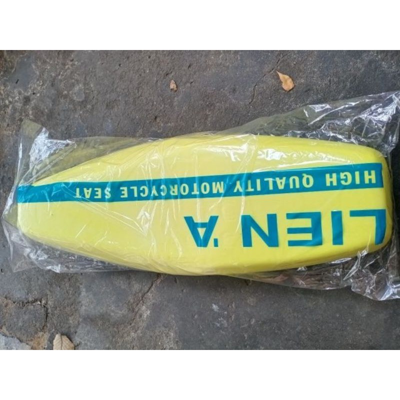 Mút nệm yên xe su viva đời đầu