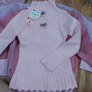 Kim Cúc Nguyễn Rôn combo áo len