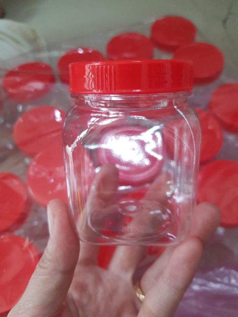 Hủ nhựa nắp đỏ 100g ngang 5cm cao 7cm | BigBuy360 - bigbuy360.vn
