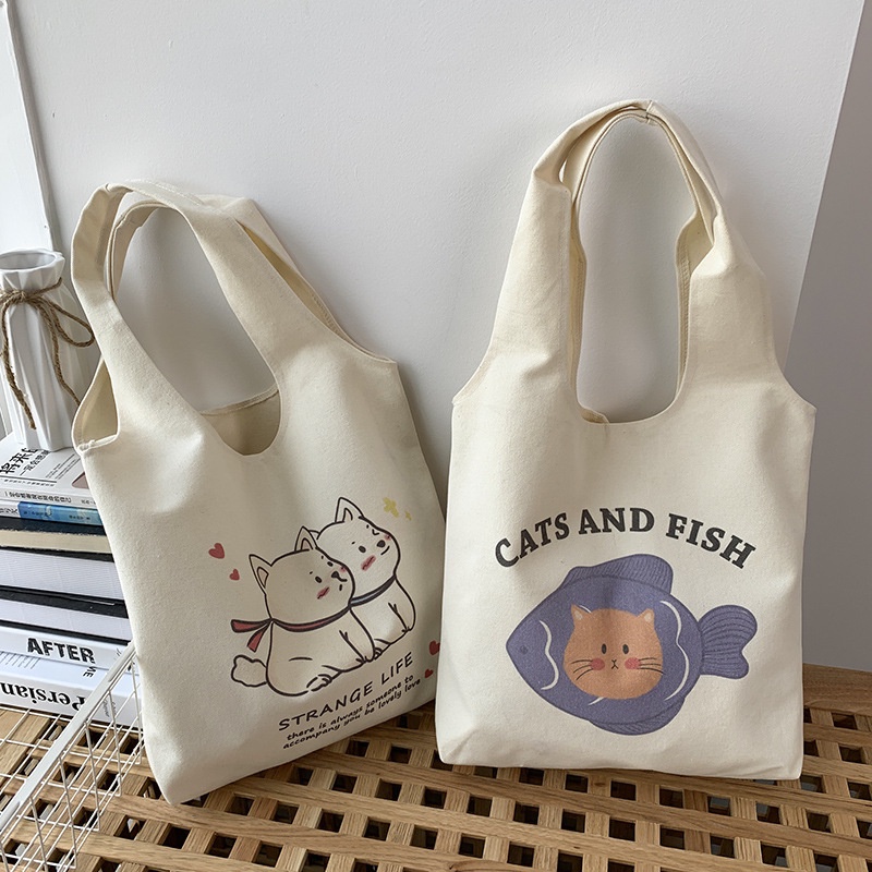 Túi canvas đeo chéo liền thân hoạ tiết ngộ nghĩnh lamminhstore 282