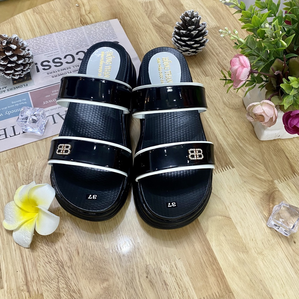 Dép cao gót nữ đế bằng 4 phân WOMENSTYLE 2 quai ngang cực xinh đế cao su chống trơn 2 màu trắng đen LÙI 1 size mã TD25