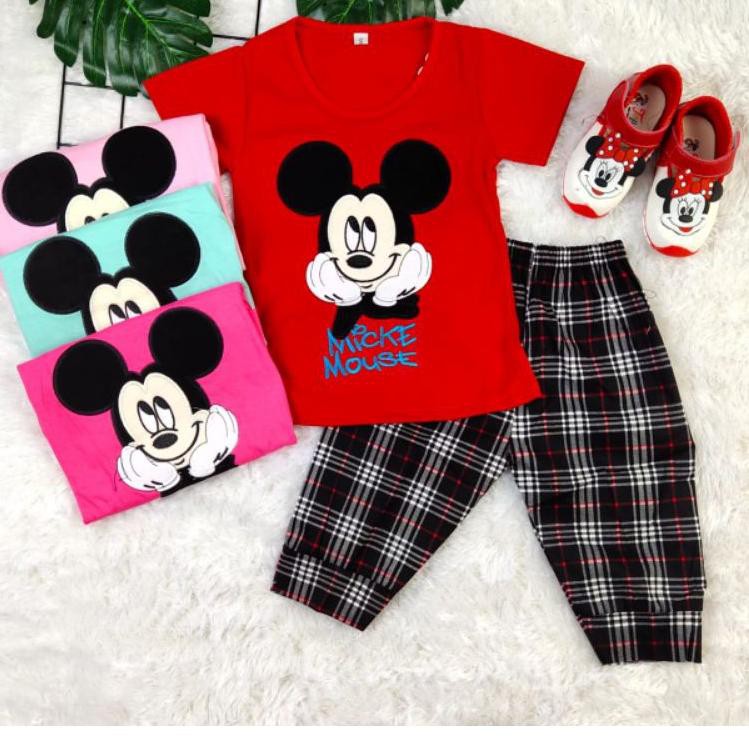 Gối Ôm Hình Chuột Mickey Đáng Yêu Cho Bé 1-5 Tuổi