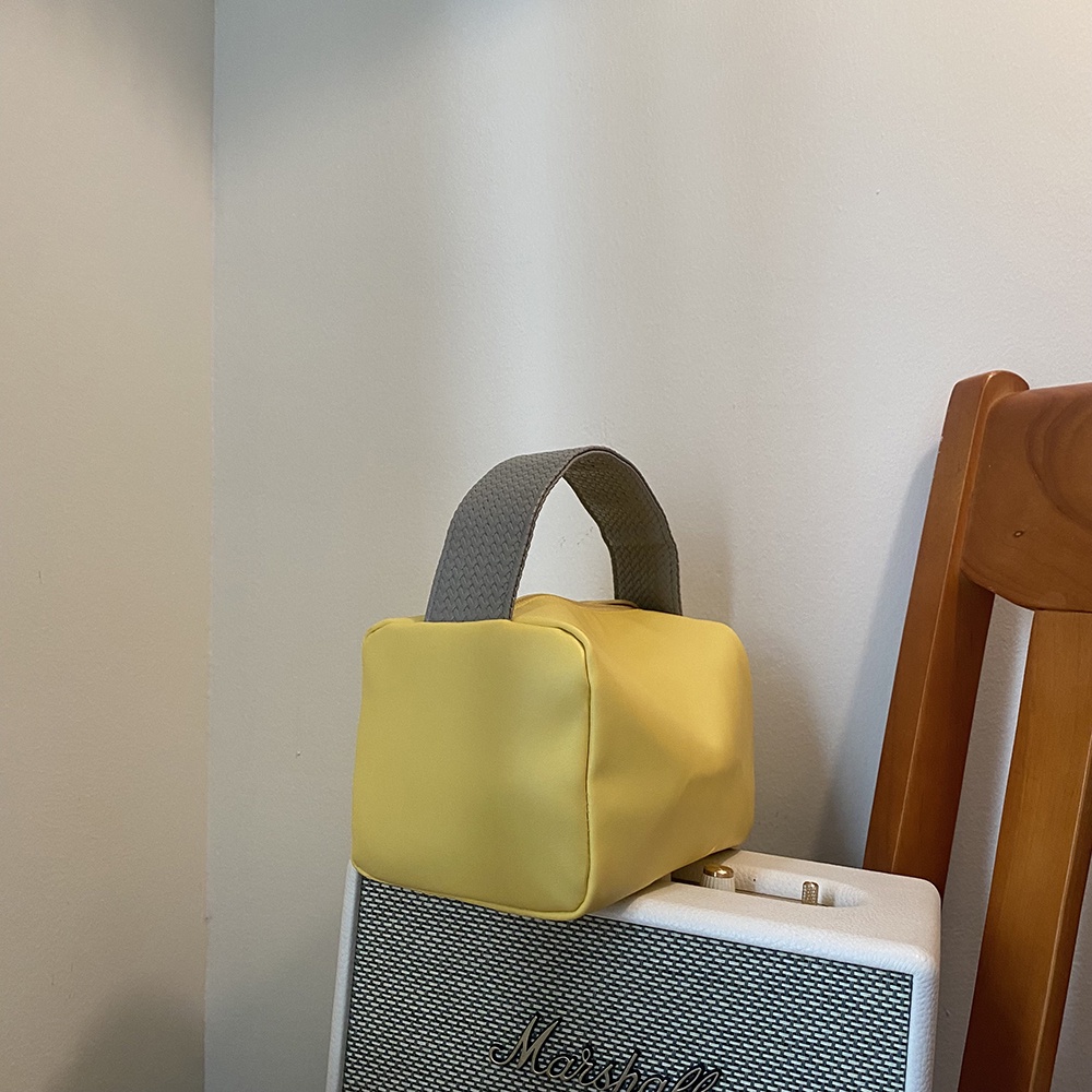 Túi Xách Tay Đựng Mỹ Phẩm Cỡ Lớn Bằng Da Màu Kẹo