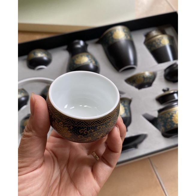 Bộ ấm chén pha trà