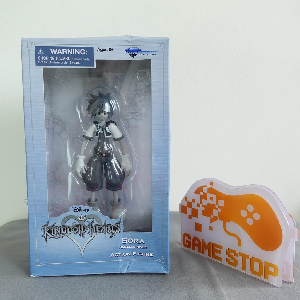 Mô hình Kingdom Hearts Diamond Select Sora Timeless River 6inch Action Figure KHDS04