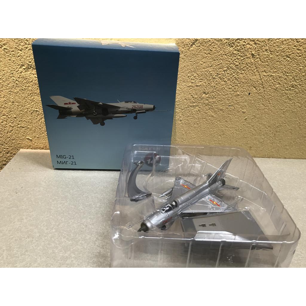 Mô hình máy bay MIG-21 Việt Nam - 1:72