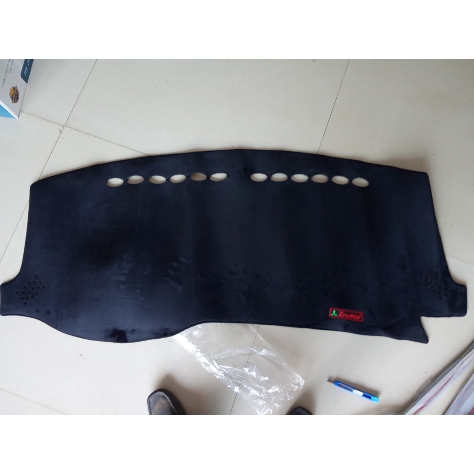 Thảm Taplo Chống Nắng Xe Xe Mitsubishi Xpander 2023-2018, Xpander Cross Mẫu Da Carbon, Nhung Cao Cấp Nhất Thị Trường