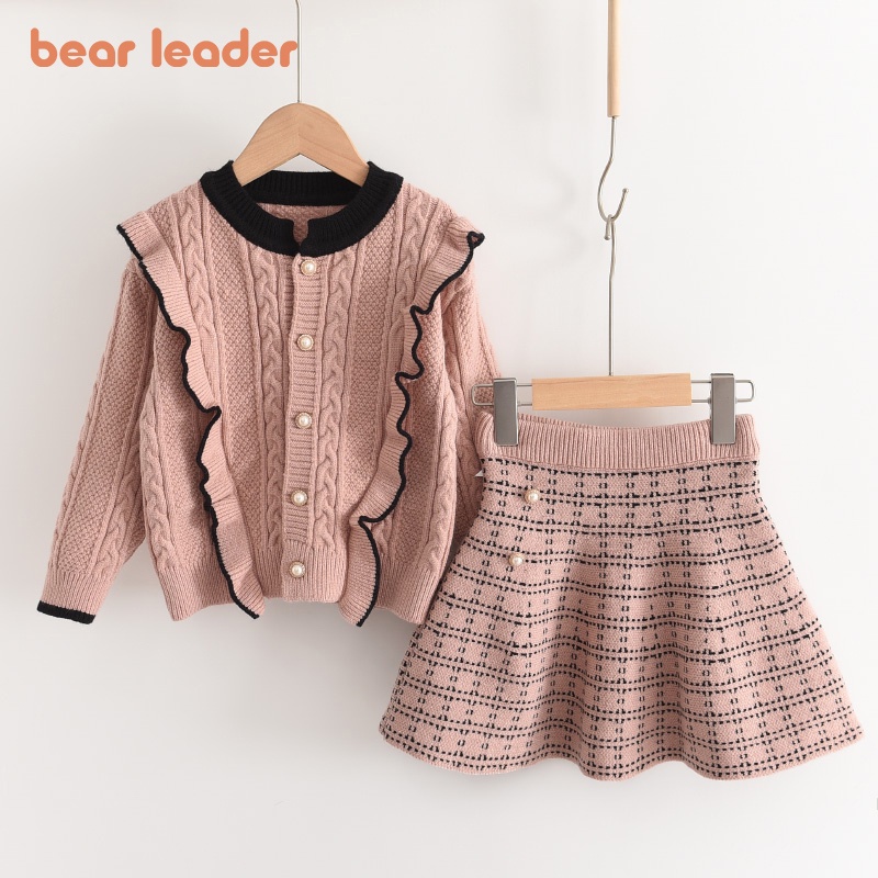 Bộ đồ BEAR LEADER gồm áo sweater dệt kim diềm xếp nếp và chân váy màu trơn dễ thương thời trang 2022 dành cho trẻ em