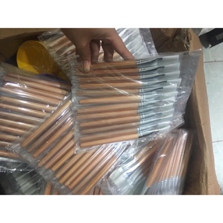 Cọ Quét Mặt Nạ Cán Gỗ