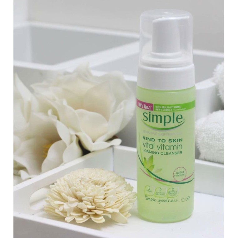 Sữa rửa mặt Simple dạng foaming