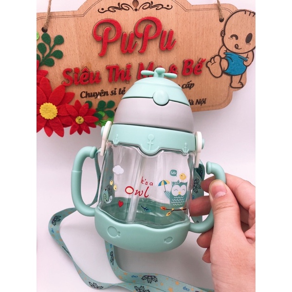 Bình Tập Uống Nước Có Dây Đeo Và Quai Cầm Tay Cho Bé