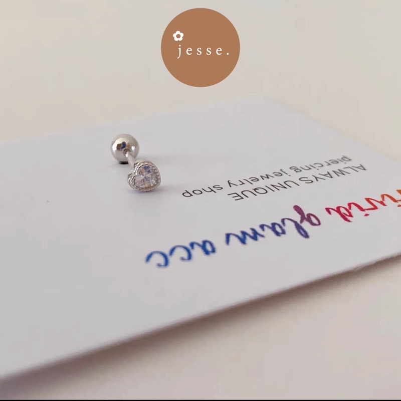 Khuyên tai tim nhiều màu không gỉ T6 jesse store