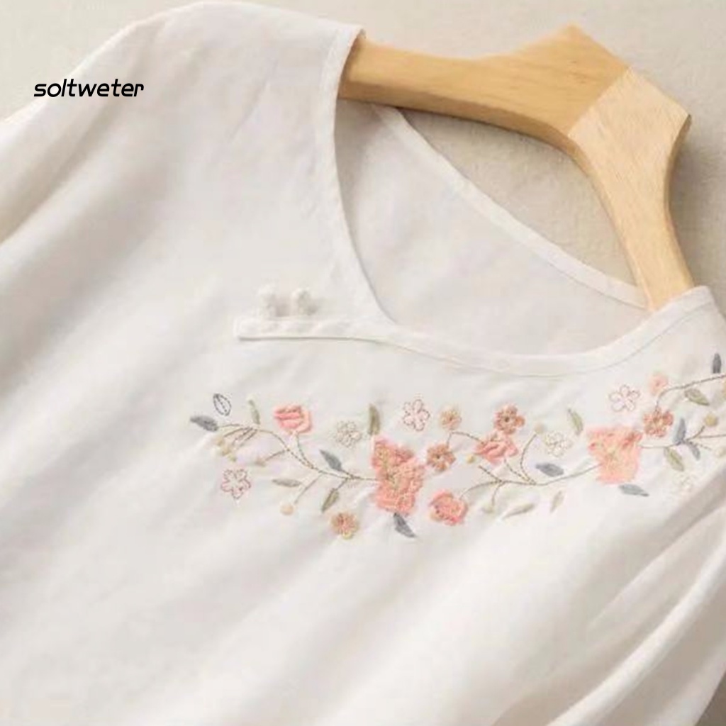 Áo Thun Cotton Lanh Tay 3 / 4 Xẻ Tà Thêu Họa Tiết Hoa Phong Cách Vintage Cho Nữ