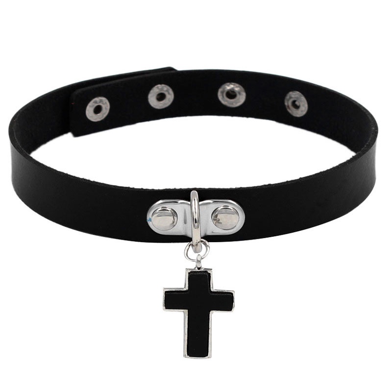Choker Da Màu Đen Phối Đinh Tán Phong Cách Punk Rock Kpop