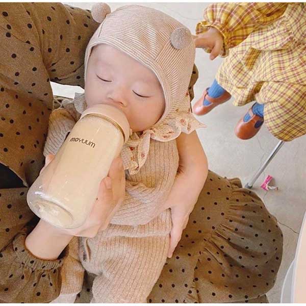 Bình sữa MOYUUM CHÍNH HÃNG nội địa Hàn Quôc 170ml và 270ml họa tiết đám mây, lạc đà, hoa cúc
