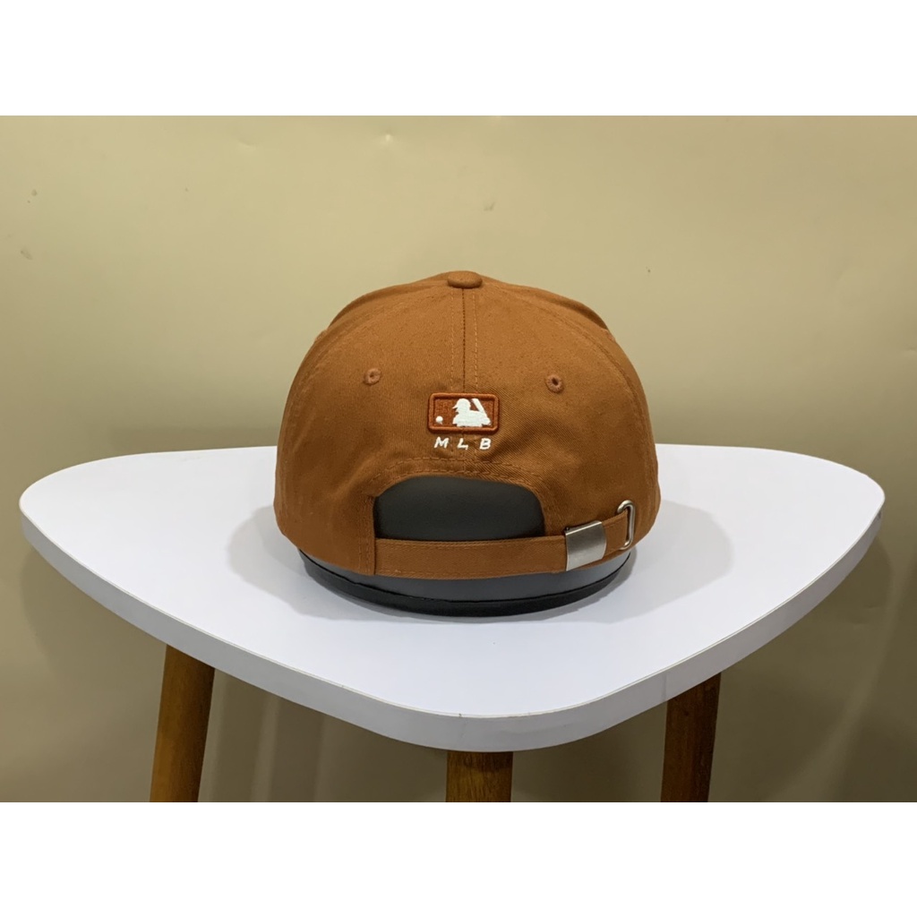 Mũ lưỡi trai Màu nâu MLB thêu logo chữ B siêu HOT,nón kết lưỡi trai phong cách Hàn quốc logo chữ B cao cấp,hàng xuất dư.