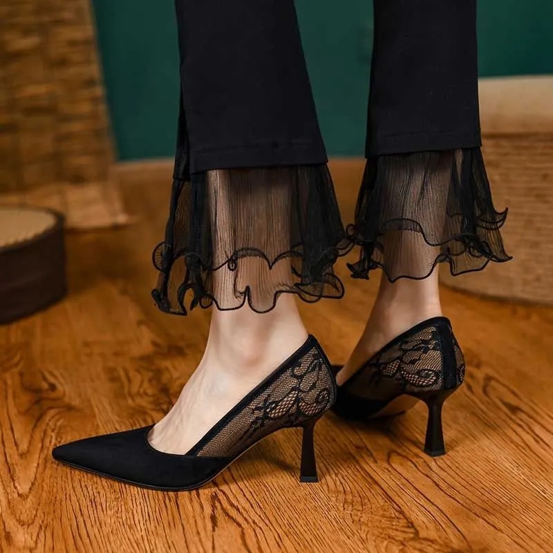 Giày Cao Gót Nữ Mũi Nhọn Màu Đen Phối Ren Thời Trang Quyến Rũ