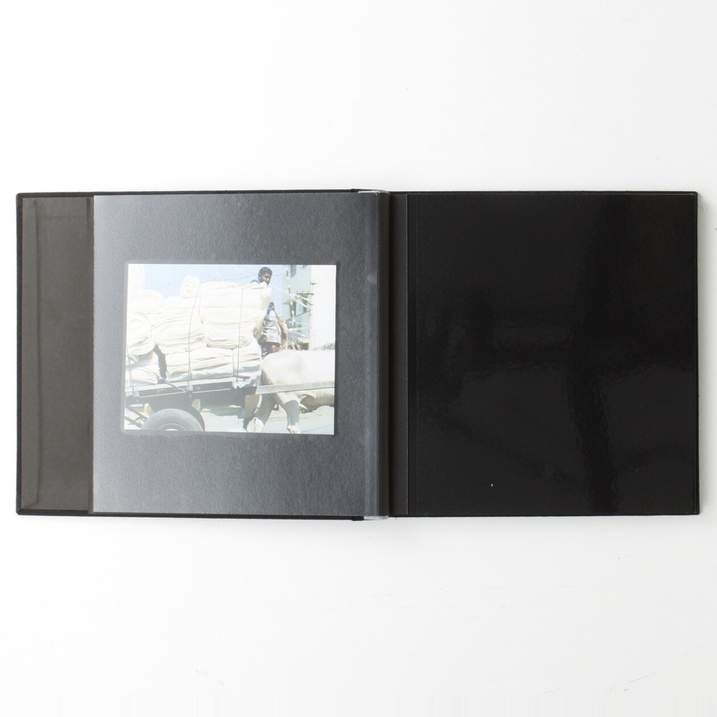 Muji Album Bìa Cotton Vuông - Đen 10 Tờ