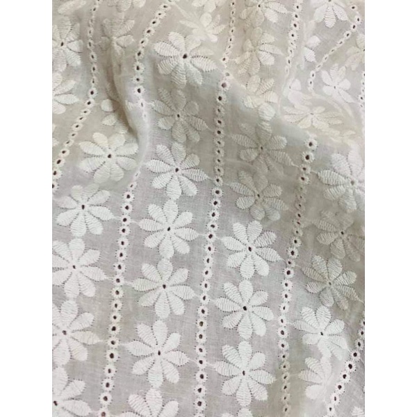 Vải thô boi thêu hoa