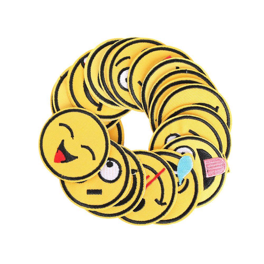 Set 20 Miếng Dán Trang Trí Quần Áo Hình Các Biểu Tượng Cảm Xúc Ngộ Nghĩnh